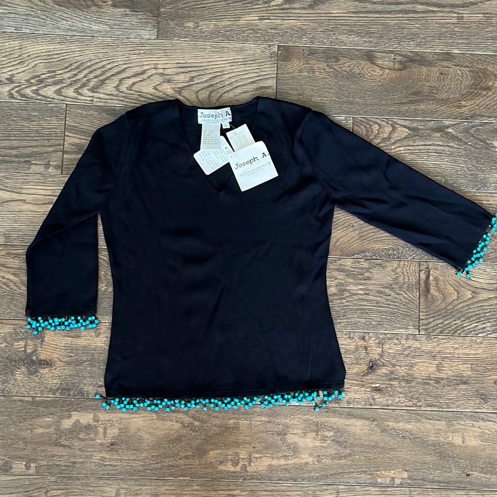 NWT Joseph A. V-neck Knit sweater with beaded fringe on arms and waist